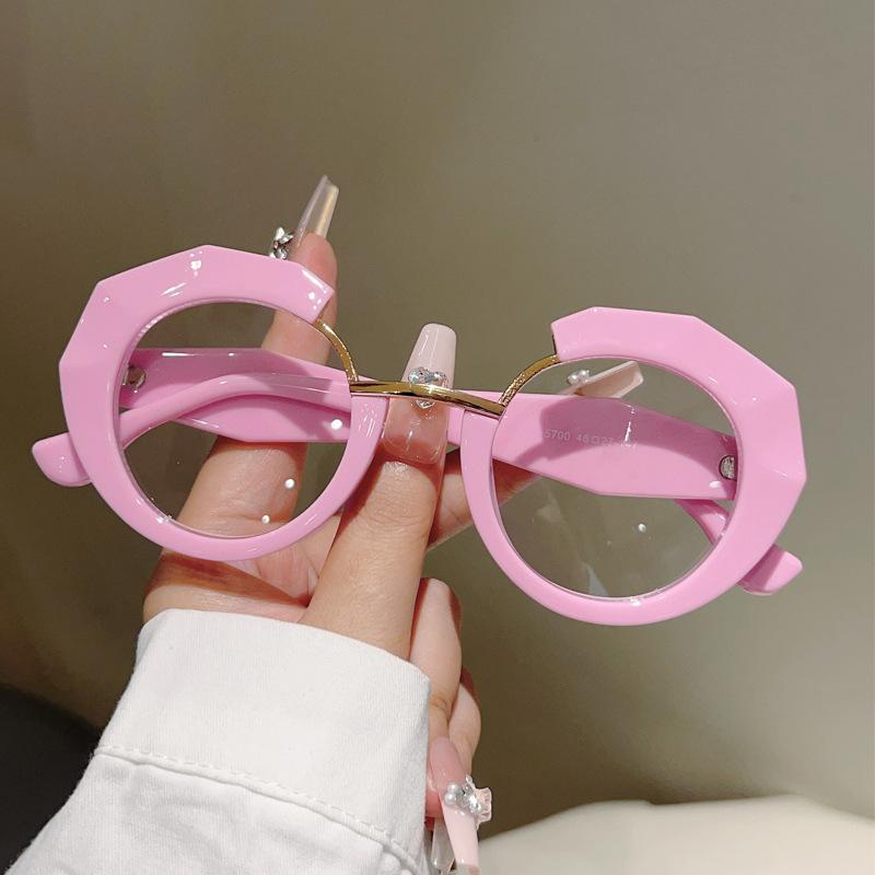 

Pink Anti Blue Light Prescription Eyeglasses Ladies Luxury Designer Style Style Punk Myopia Customize Optical Reading Eye Glasses Spectacle Frame