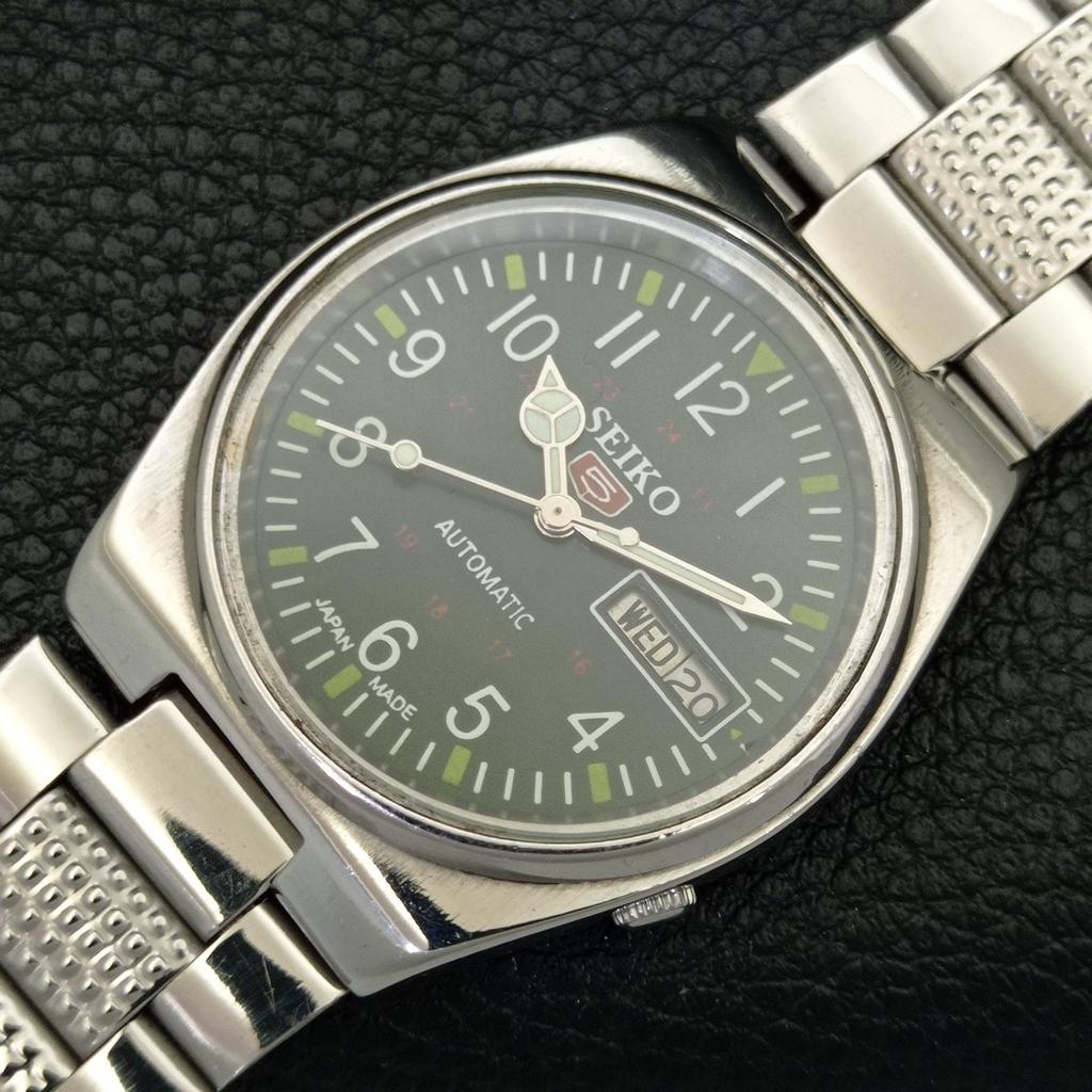 GENUINE VINTAGE SEIKO 5 AUTOMATIC JAPAN 7009A MENS GREEN DIAL WATCH a701395-5 R206a-a701395