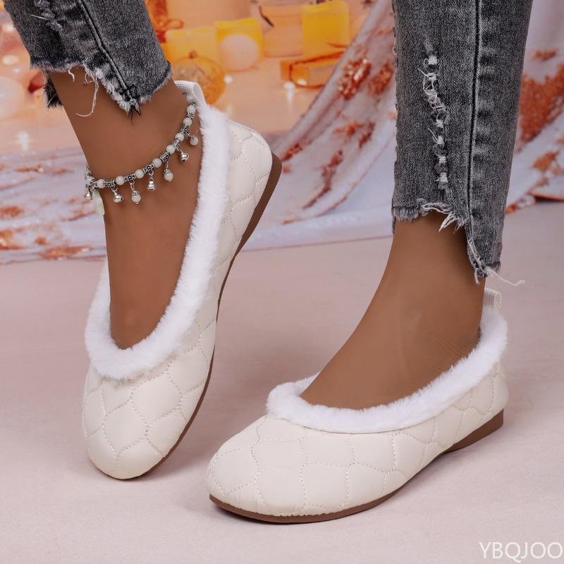 Autumn and Winter Fashion New Women's Large Cotton Shoes Warm Plush Leisure Multi Functional Flat Bottomed Women's Boots