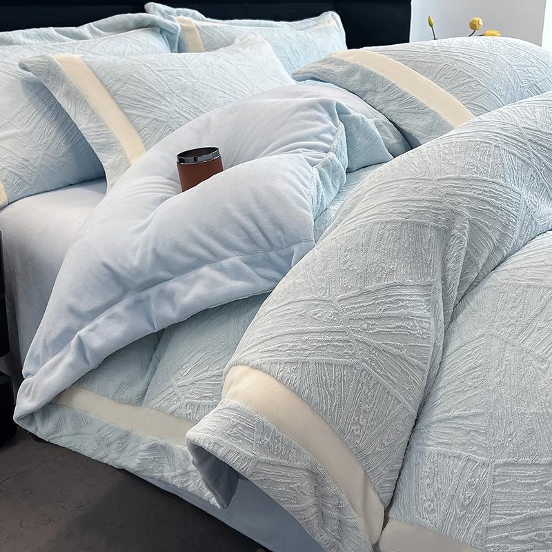 Thickened Milk Fleece Four-Piece Baby Grade Thickened Warm Coral Fleece Flannel Carved Fleece Bedding 6 1.5m bed4pc 200x230cm quilt core
