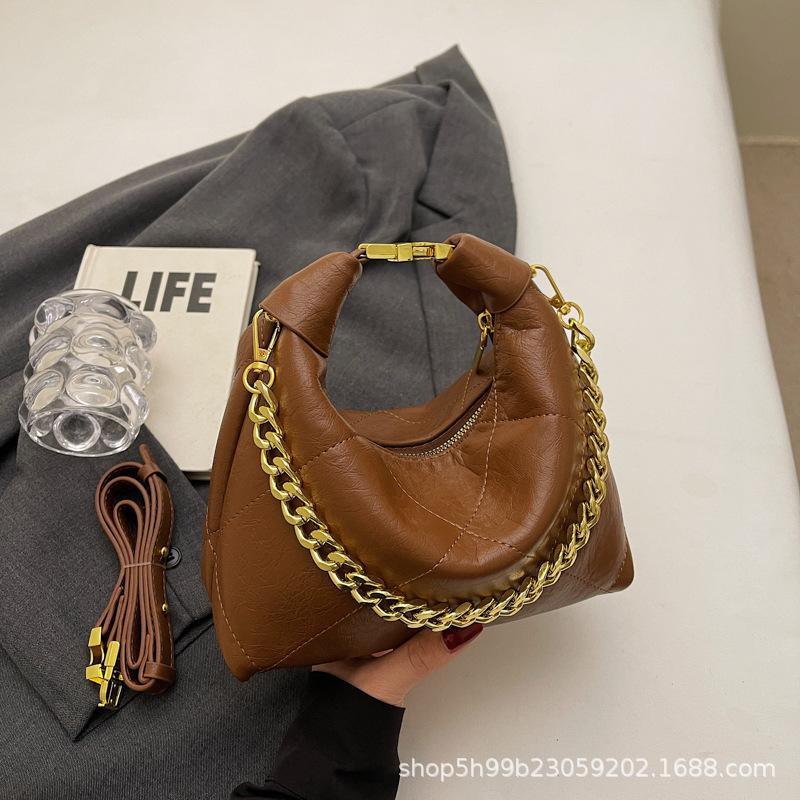 Niche design textured commuter portable women's bag spring new retro diamond chain crossbody dumpling bag