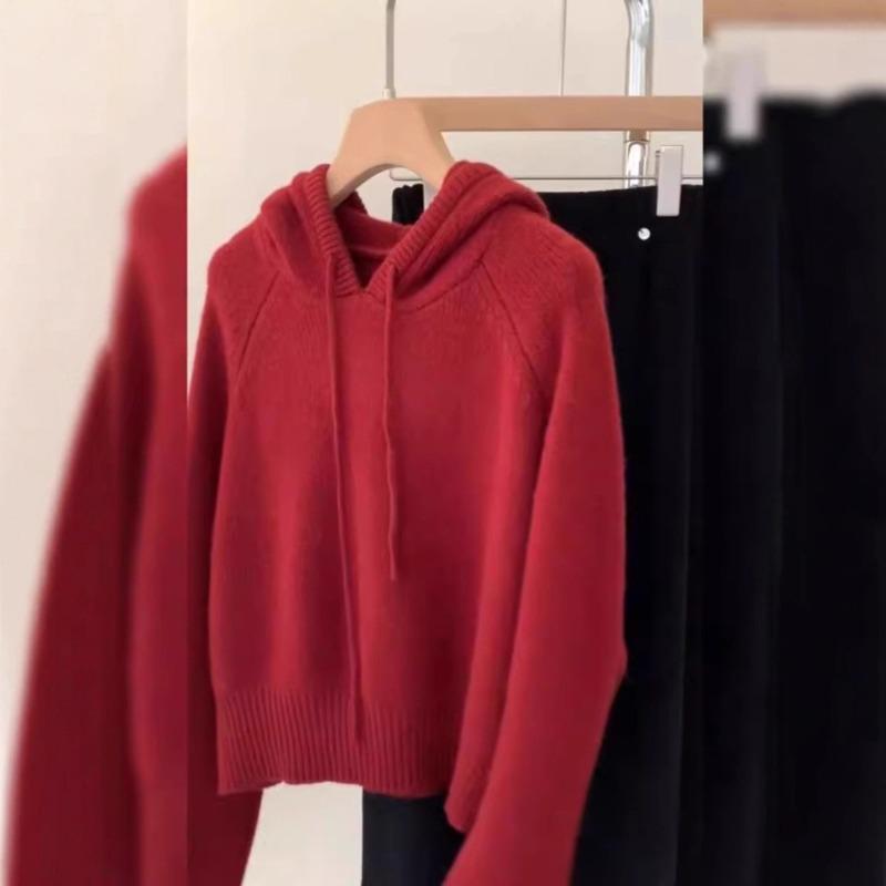 Hooded red sweater women's autumn and winter lazy wind high-end knitted sweater inner top small early autumn
