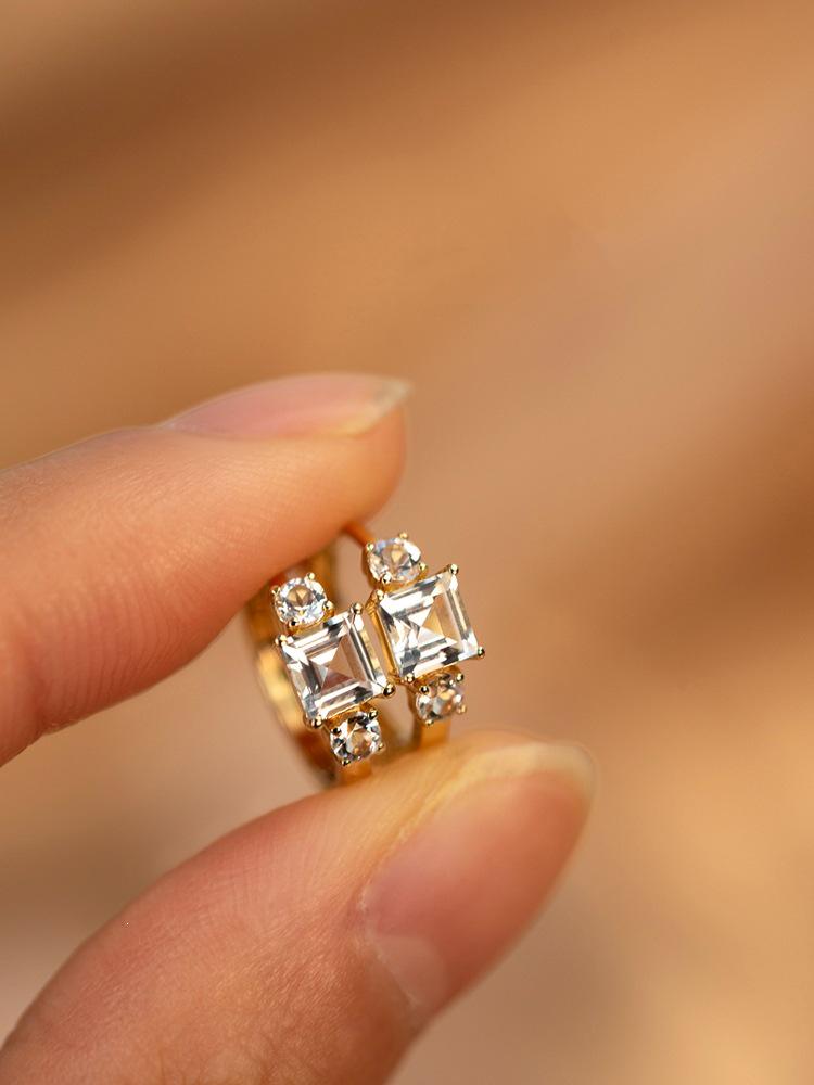 Princess Square S925 Sterling Silver 18K Gold-Plated Stud Earrings with Shiny Zirconia - French Retro Instagram Style 18K Gold Pair