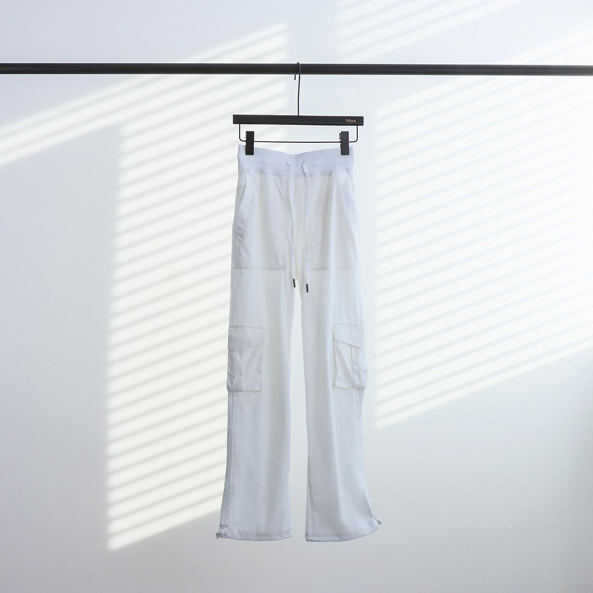 

LULULACIE Women s Mid-Waist Loose Fit Yoga Pants with Pockets - Butt-Lifting Tapered Leg. L