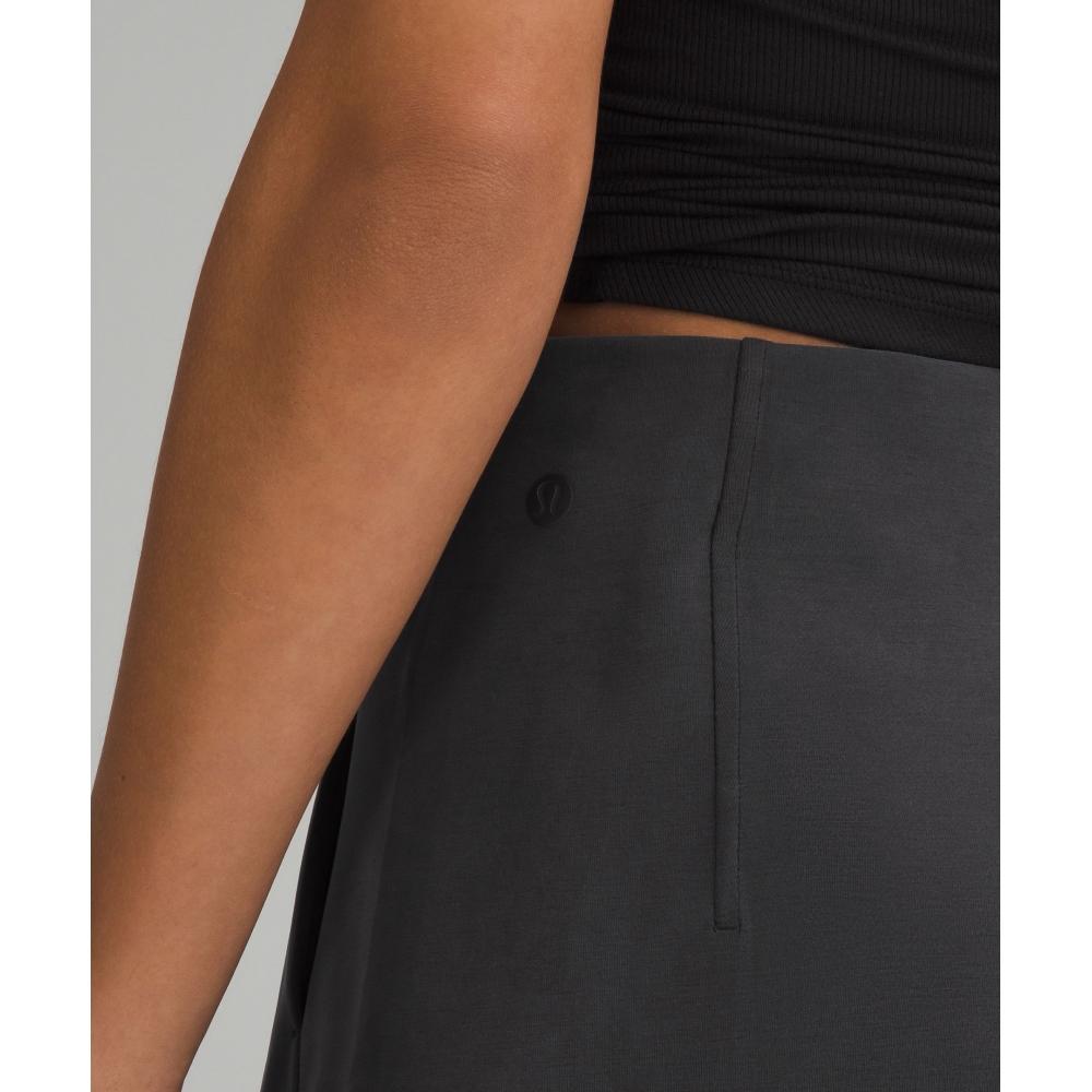 Lululemon Softstreme Kick Flare Mid Rise Short 4  Black
