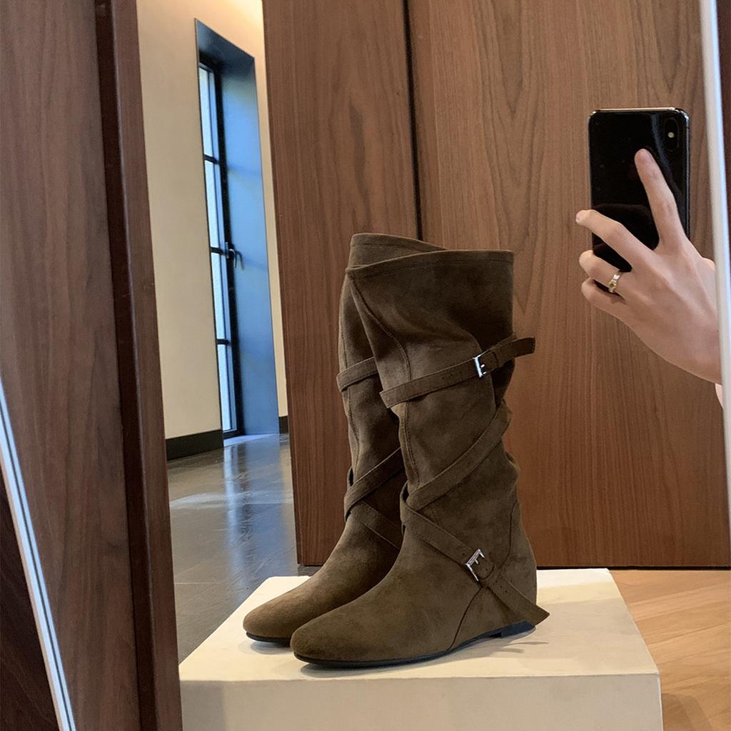 Vintage Crossed Buckle Western Cowboy Boots Women's Autumn New Soft Pleated Pile Pile Martin Boots Medium Boots French