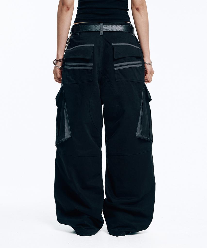 EASY NO EASY Peach Cotton Cargo Pants - Black