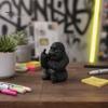 Funny Middle Finger Figurine Gorilla Statue, Resin Sitting Chimpanzee Figurine, Miniature Gesture Unique Office Desk Decoration Animal Sculpture