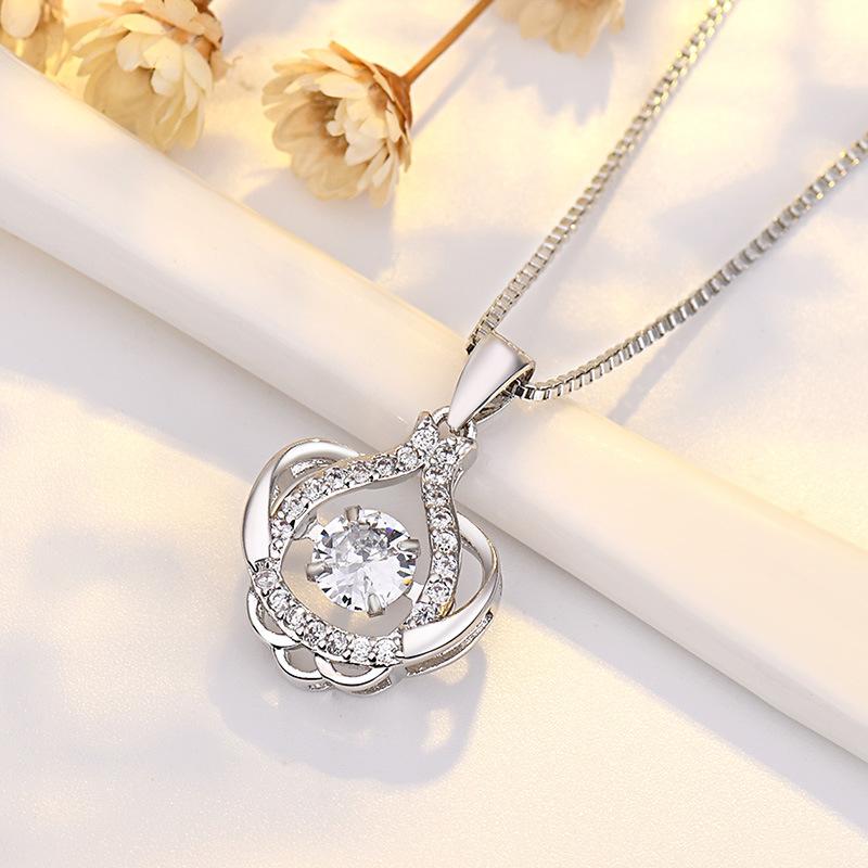 Hottest Series of Crown Light Luxury Pure Necklace Light Luxury Fashion Niche Design High-end Collarbone Chain