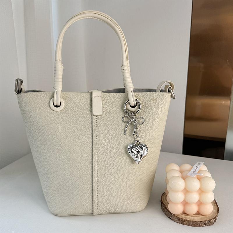 Ins Style Silver Heart Key Chain Alloy Bowknot Phone Pendant Headphone Case Charm Car Key Ring Bag Decor
