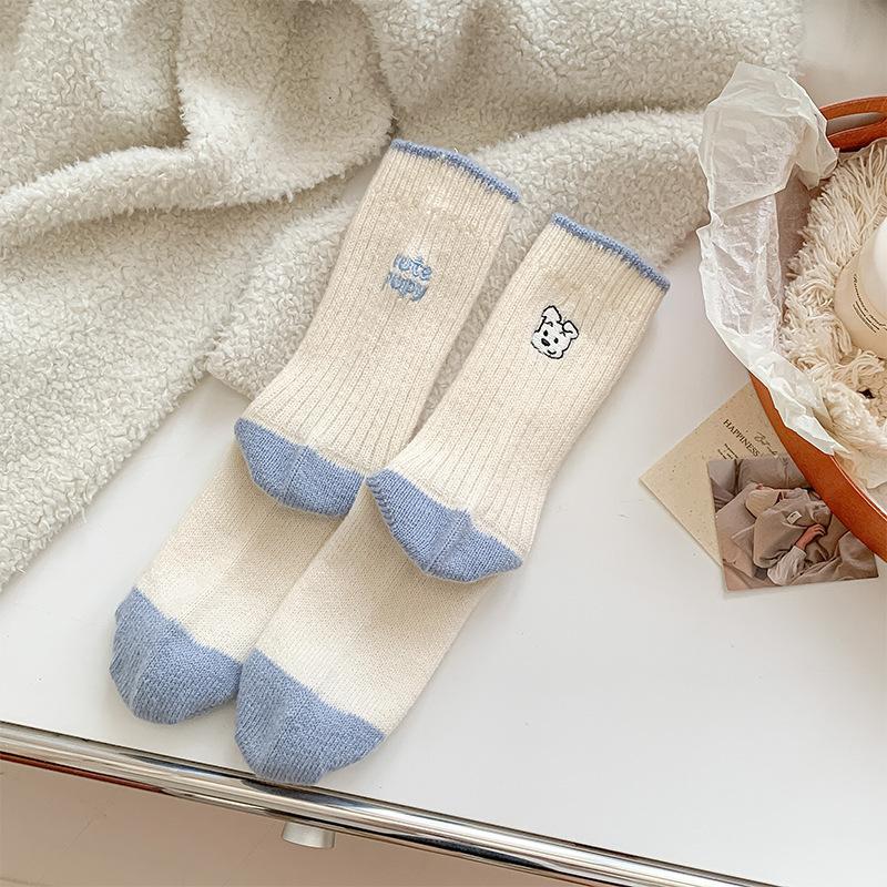 

Женские осенние новые милые носки с вышивкой в виде букв и щенков из шерсти в рубчик 1 pair светло-синий
