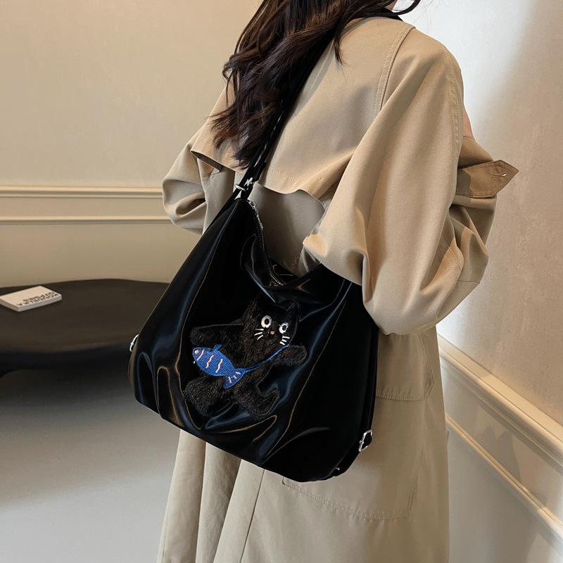 Student Class Backpack Women's Retro Fashion Large Capacity Tote Bag 2025 Winter Niche Design Women's Bag