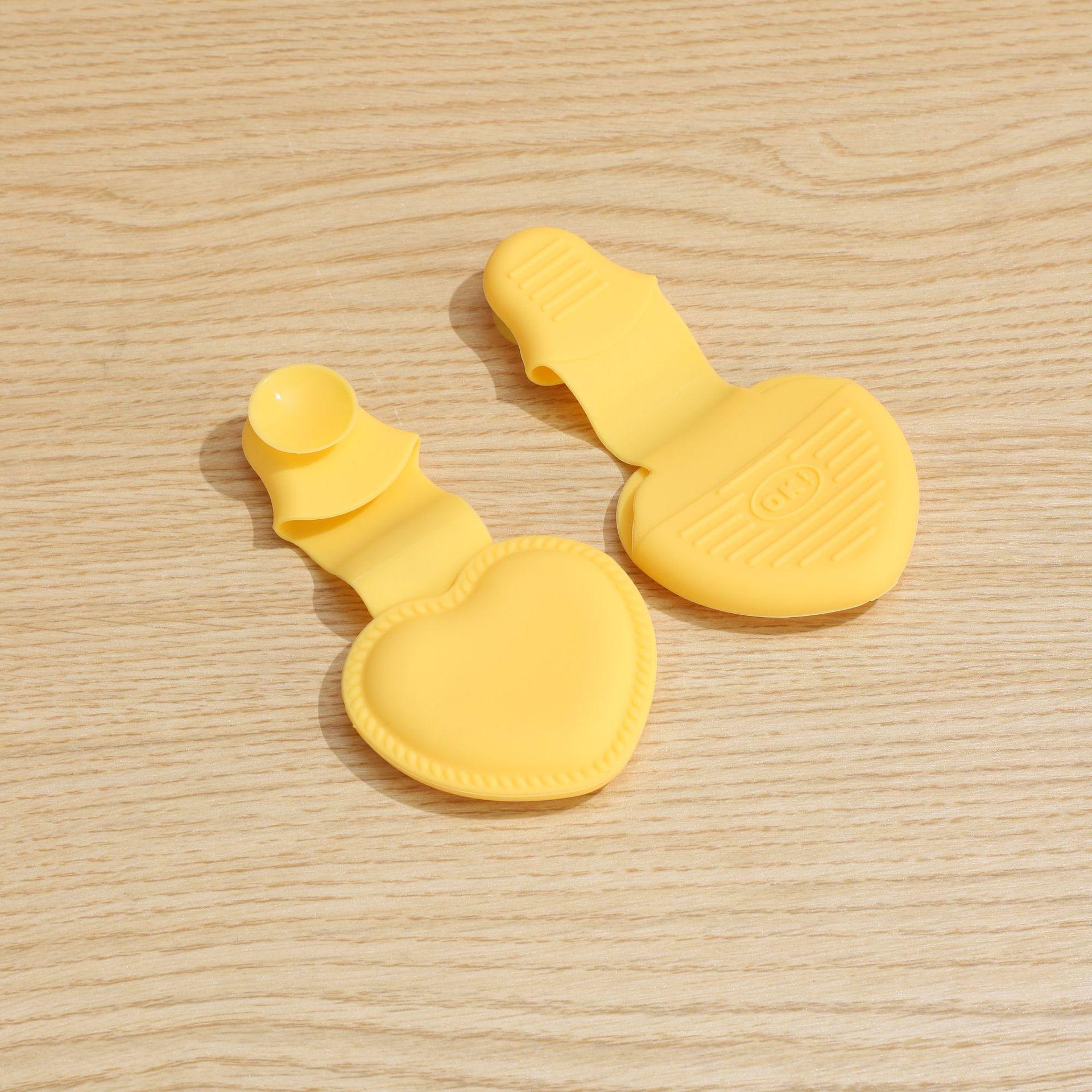 Home Anti-Scald Three-Piece Set: Heat-Resistant Non-Slip Bowl and Tray Clips