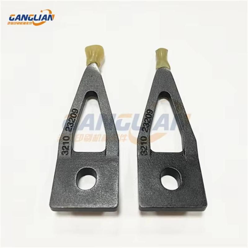 1 Piece 321023209 Martini Stitching Head Hook Stitching Machine Spare Parts