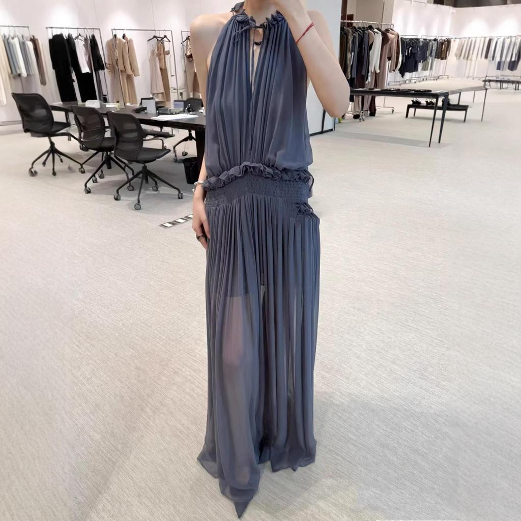 Elegant Halter Neck Two-Piece Long Dress - Spring/Summer 2026 Collection