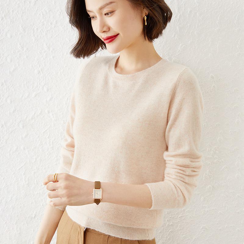 Women's Versatile Long Sleeve Knitted Sweater - Round Neck for Spring, Autumn & Winter