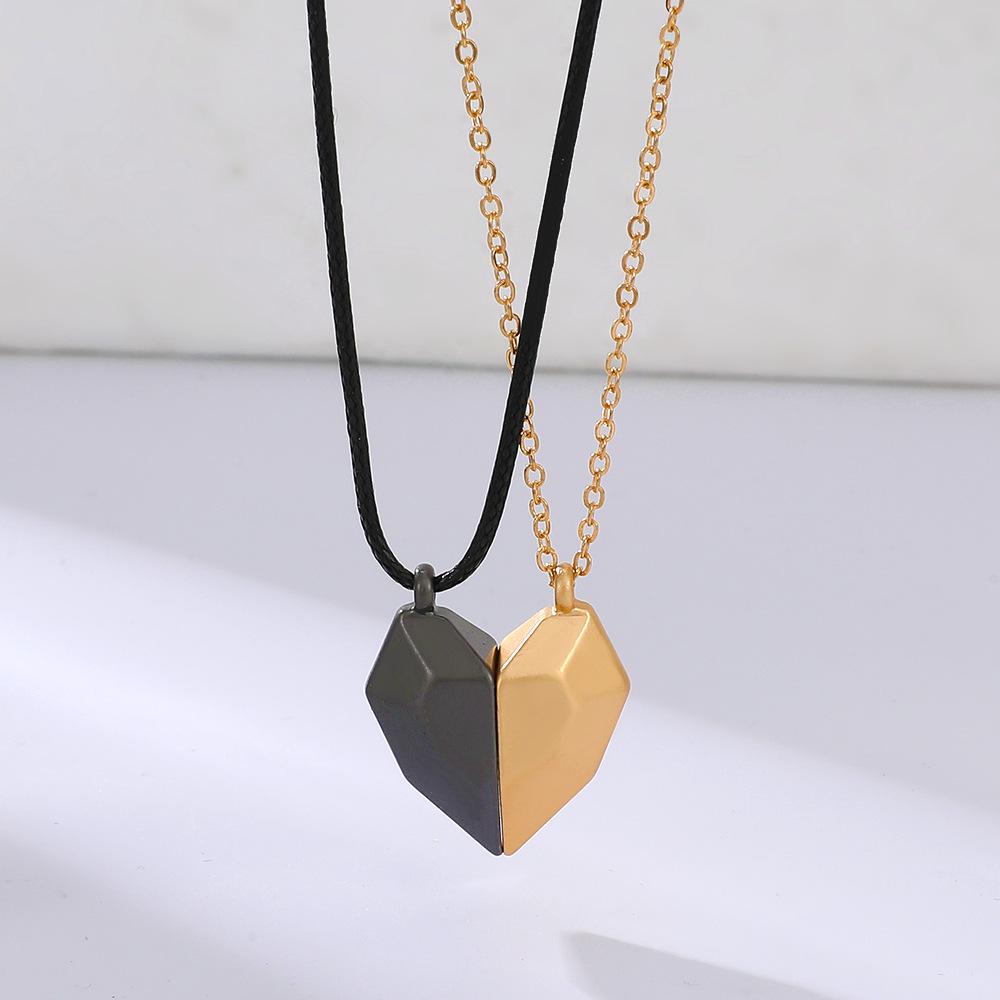 Magnetic Sun and Moon Couple Necklace – Stylish, Versatile Gift for Best Friends