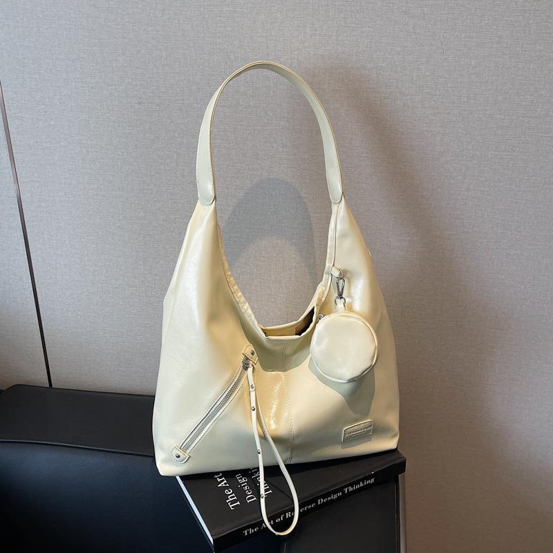 

Vintage commuter tote bag women s large-capacity leisure street trend shoulder messenger bag fashion bag жёлтый