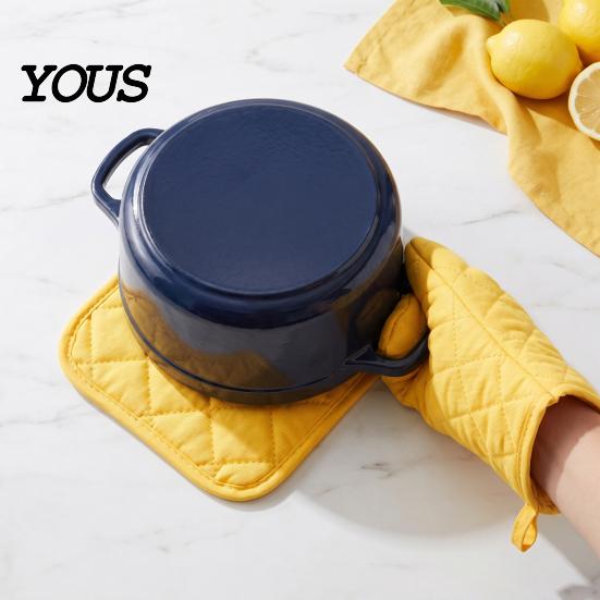 Heat Resistant Oven Mitts 4Pcs and Pot Holders Set, Cotton Kitchen Gadgets for Home Gloves, Quilted Insulated Mats Baking Cooking Accessories