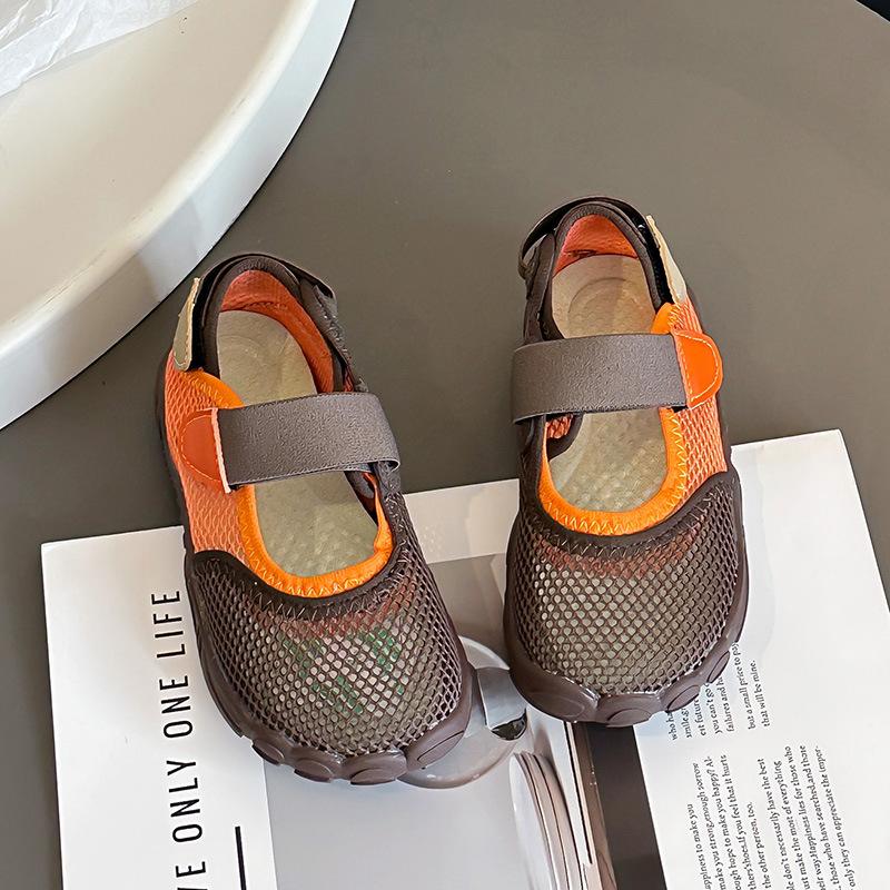 

Children s Mesh Hollow-Out Sports Shoes2026New Summer Boys Patchwork Color-Block Running Shoes for Older Children Casual Shoes 32-37Code one hand6Double помаранчевий