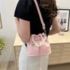 2025 spring and summer new beaded fashion Korean version of foreign style drawstring shoulder messenger bag women's casual bucket bag women's bag
