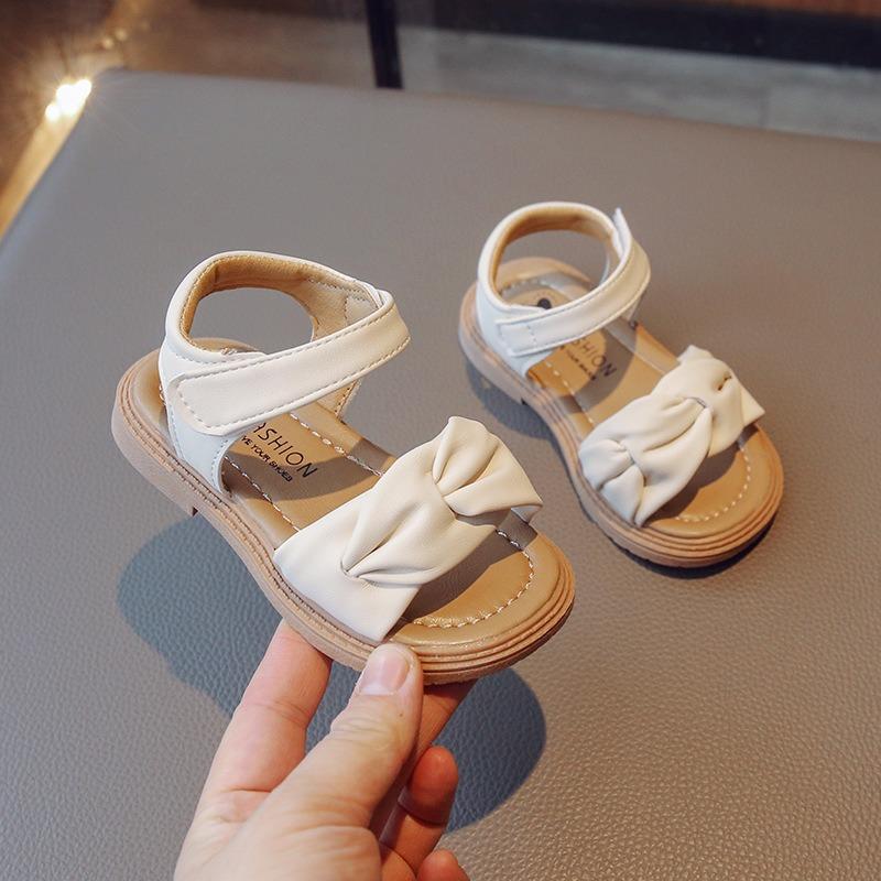 Children's Stylish Sandals for Girls Soft-Sole Non-Slip Beach Shoes for Toddlers Cute Girls Shoes Elegant Youth Shoes
