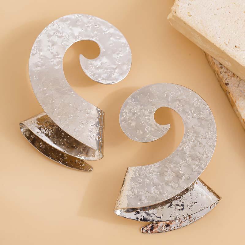 Exaggerated Metal Irregular Twisted Drop Earrings for Women Minimalist Hollow Geometric Dangle Earrings Party Jewelry Gifts