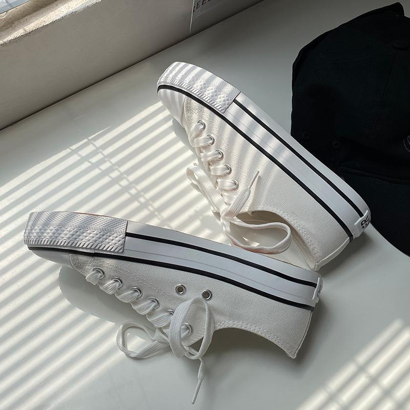 New canvas shoes female student white shoes Korean version women's shoes couple low-top flat men's shoes casual board shoes