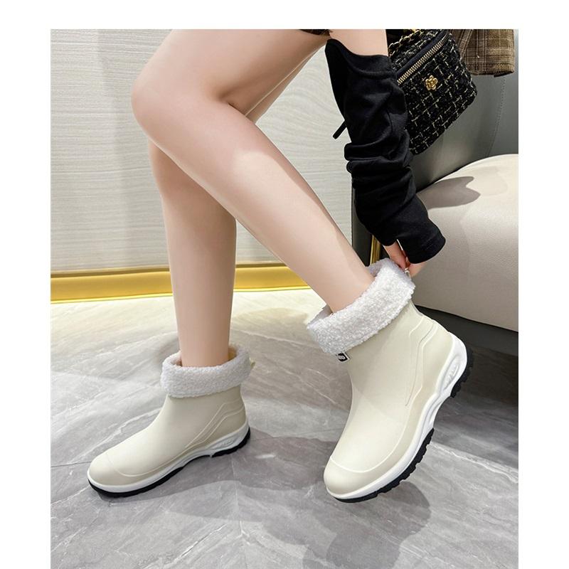 Comfortable Casual Lightweight Anti Slip Waterproof Wear Resistant And Fleece Short Tube Rain Shoes For Couples