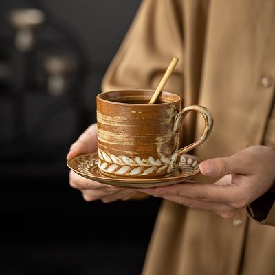 Japanska stengodskaffekoppar och fat, retro keramiska kaffekoppar, kreativa handgjorda muggar, antika latte art-kaffekoppar och fat
