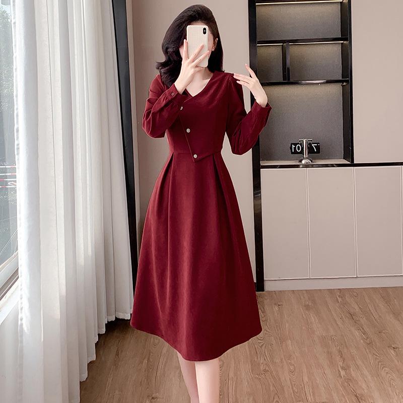 HXFS8213 Romantic Retro Red Dress - Women's High-End V-Neck French Hepburn Skirt for 2025 Autumn/Winter