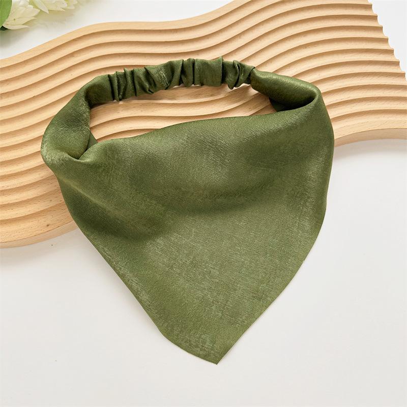 Ruoshui New Woman Solid Summer Head Scarf Satin Triangle Bandanas Lady Fashion Printing Elastic Hairband Girls Hair Accessories