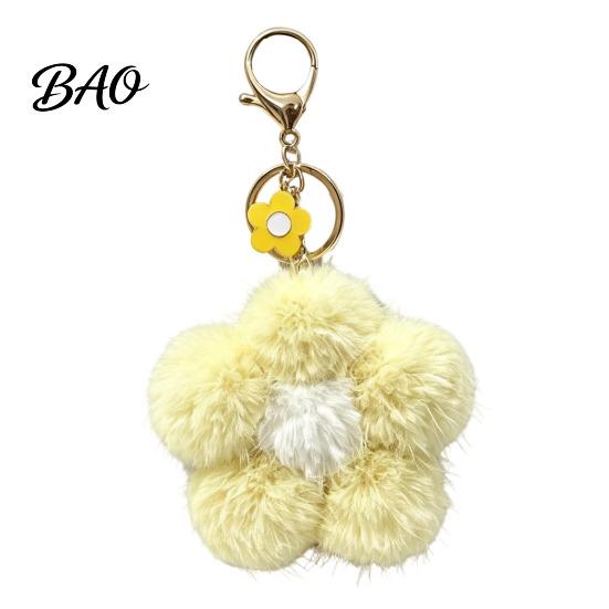 Floral Bag Charm Plush Flower Keychain for Backpack, Fuzzy Keyring Key Holder Charm, Women Girls Handbags Decorative Accessory Fluffy