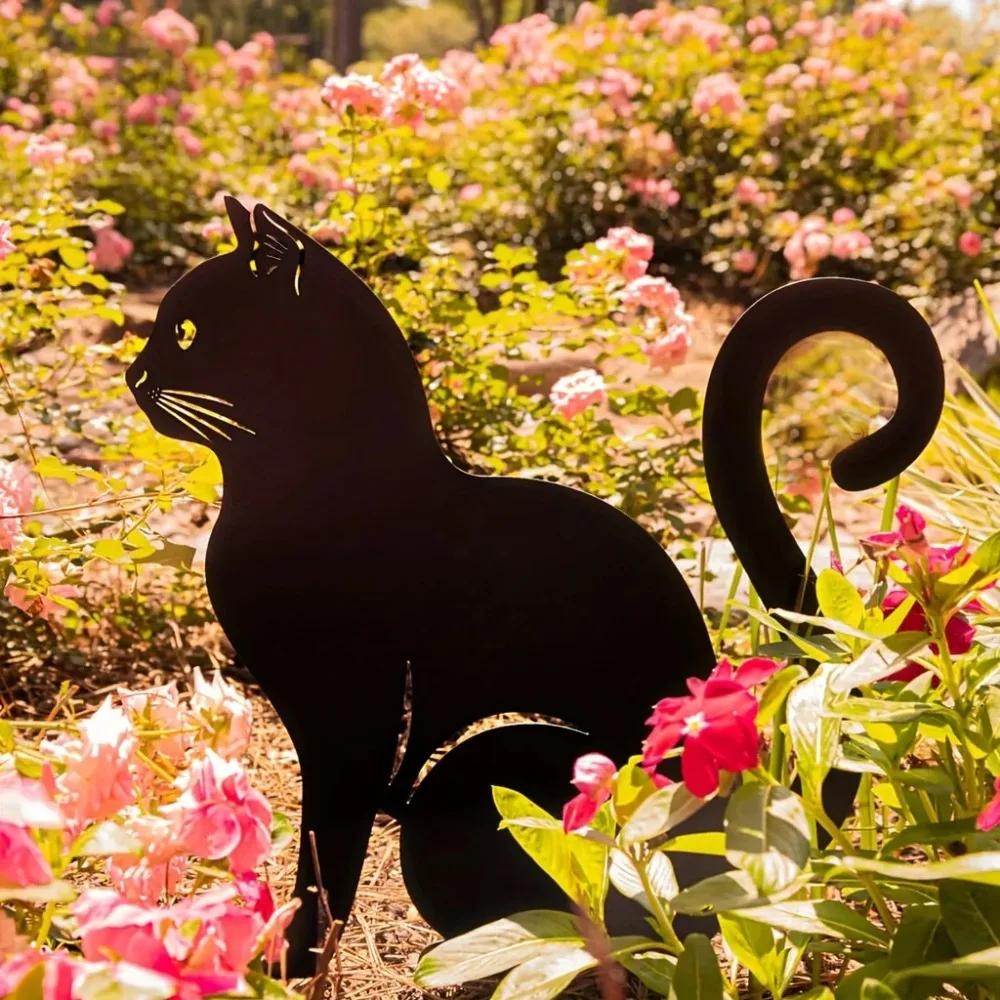 Cat Family Garden Stakes Decorative Cute Cat Garden Metal Decorative Silhouette Animal Outdoor Statues for Cat Yard Garden