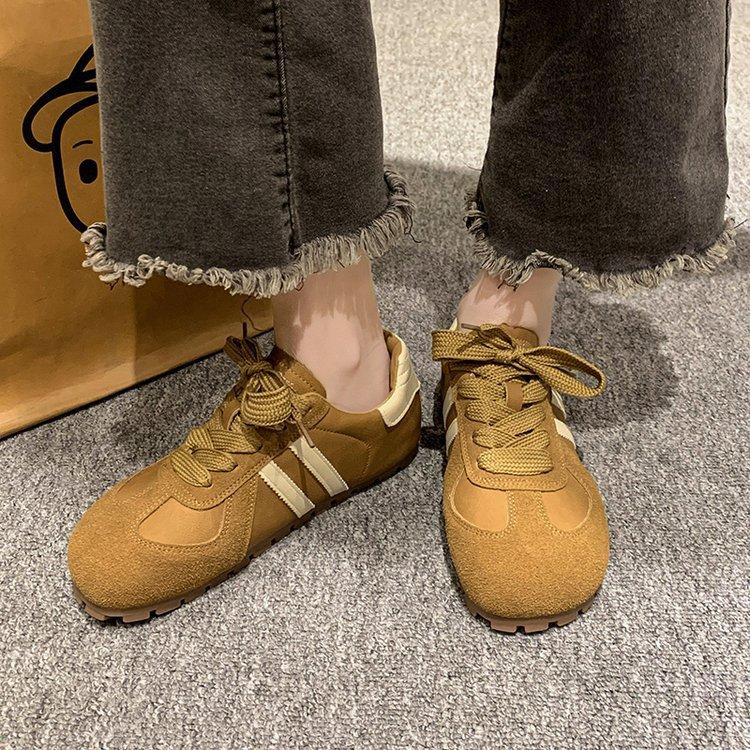 

Non-slip German training shoes for women s 2025 new spring lightweight and comfortable soft-soled flat-soled Maillard casual sports shoes 40 темно-коричневого