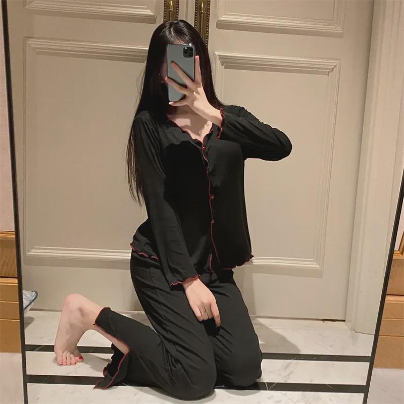 Taro Purple Modal Cotton Women's Pajamas, French Style, Long Sleeves, Sweet Design with Breast Pads, Perfect for Spring and Autumn.