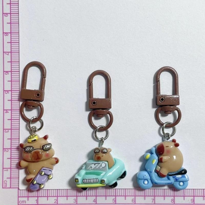 Set of 5/6 Capybara Key Rings Multifuntional Resin Accessory Cartoon Capybara Bag Pendant Suitable for Key and Bag
