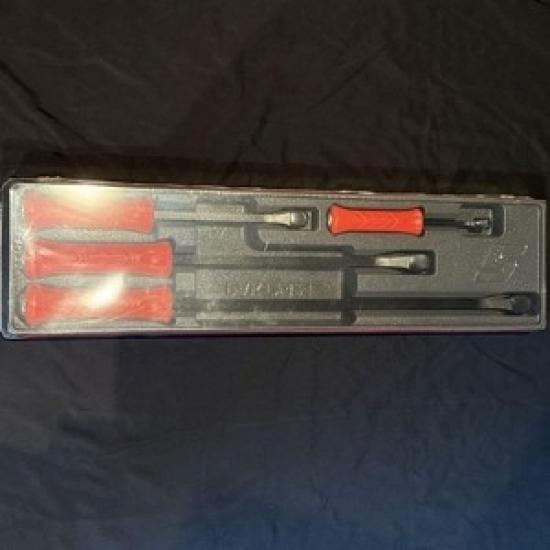 

Snap-on Tools Hard Grip Striking Prybar SPBS704AR NEW SEALED RED