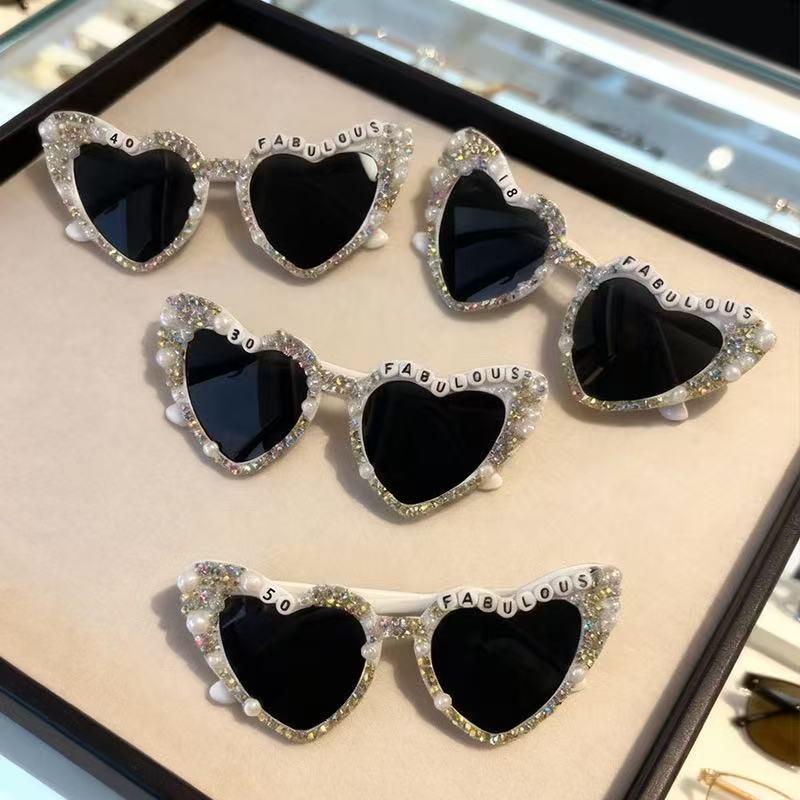 Heart-Shaped Women's Party Sunglasses with Pearls - Stylish Glasses for Weddings and Birthdays.