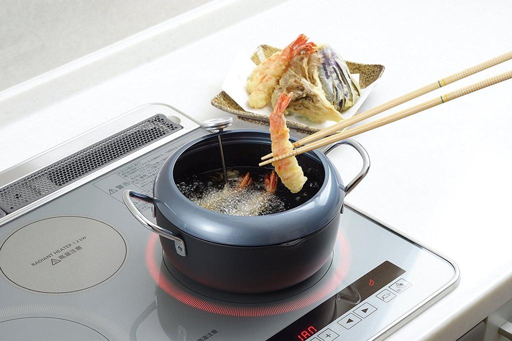 Takagi IH Compatible Double-Handled Deep Fryer with Thermometer, 20cm TO-20B, Made In Japan