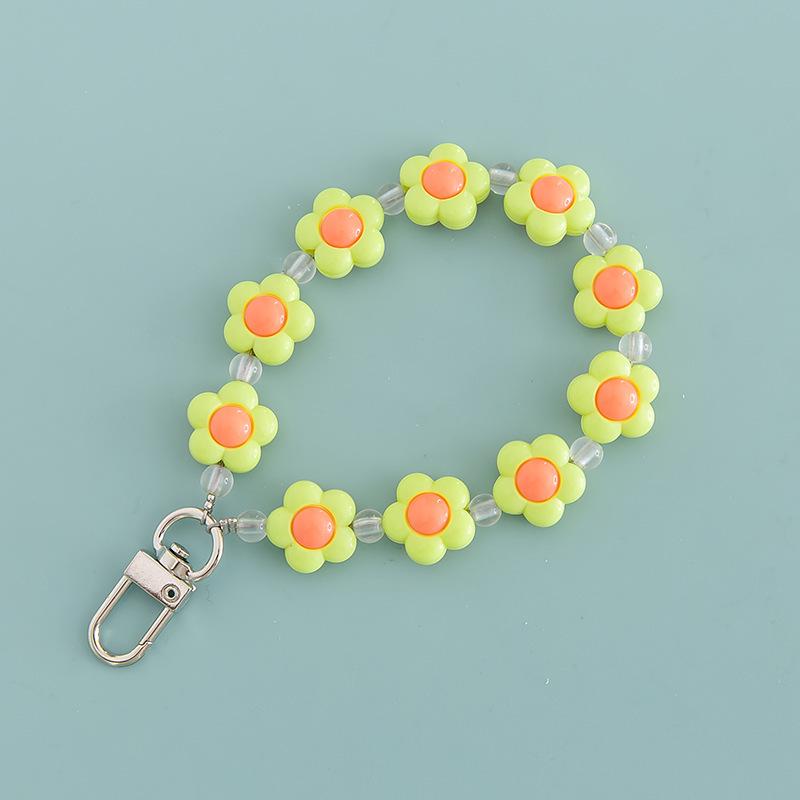 Dainty Daisy Floral Keychain Pendant Flower Accessory