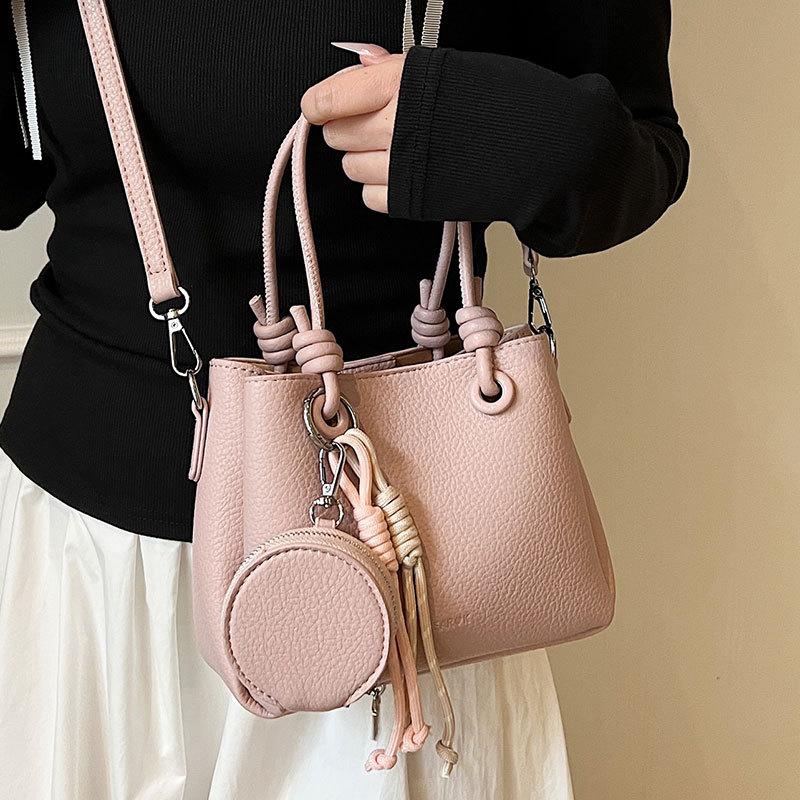 New fashionable and simple lychee pattern portable bucket bag niche design commuter versatile messenger bag women