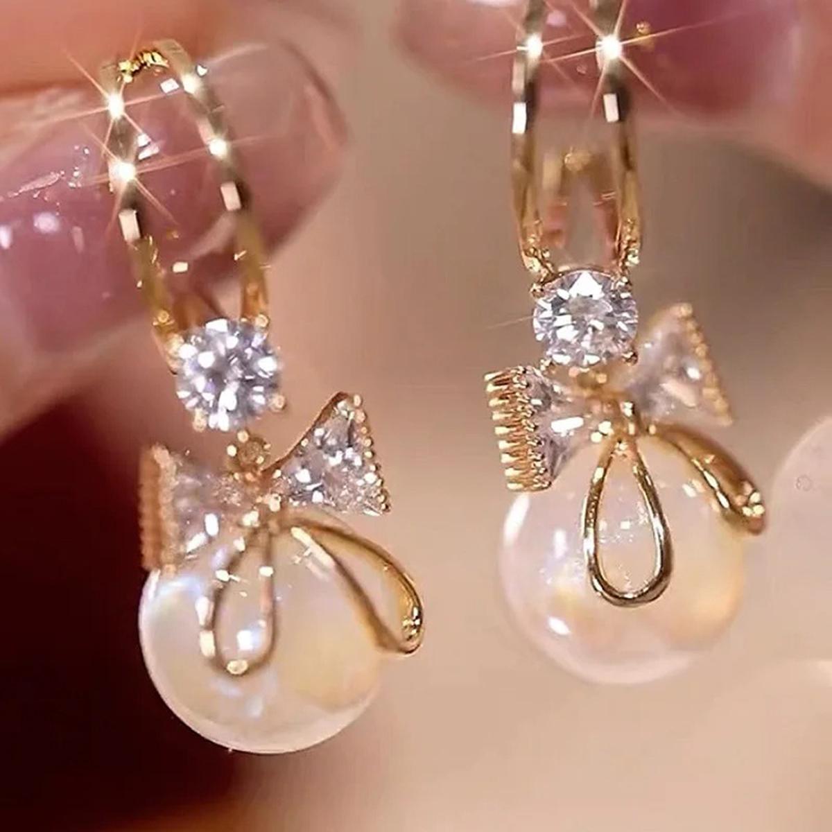

1 Pair Women s Sparkling Crystal Pendant Earrings Bow Shaped Design Gold Natural Zircon Pendant Elegant Fashionable Earrings