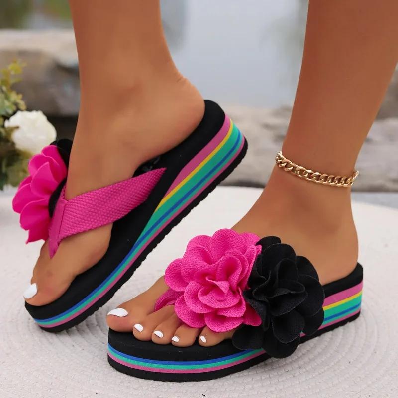 

Fashion 2025 New Open Toe Women s Slippers Double Flower Flip Flops Summer Fashion Platform Sandals Plus Size Non-Slip Light Beach Wedge 36