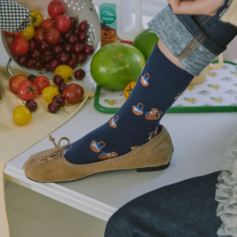 SOCKS APPEAL Blueberry Basket Squirrel