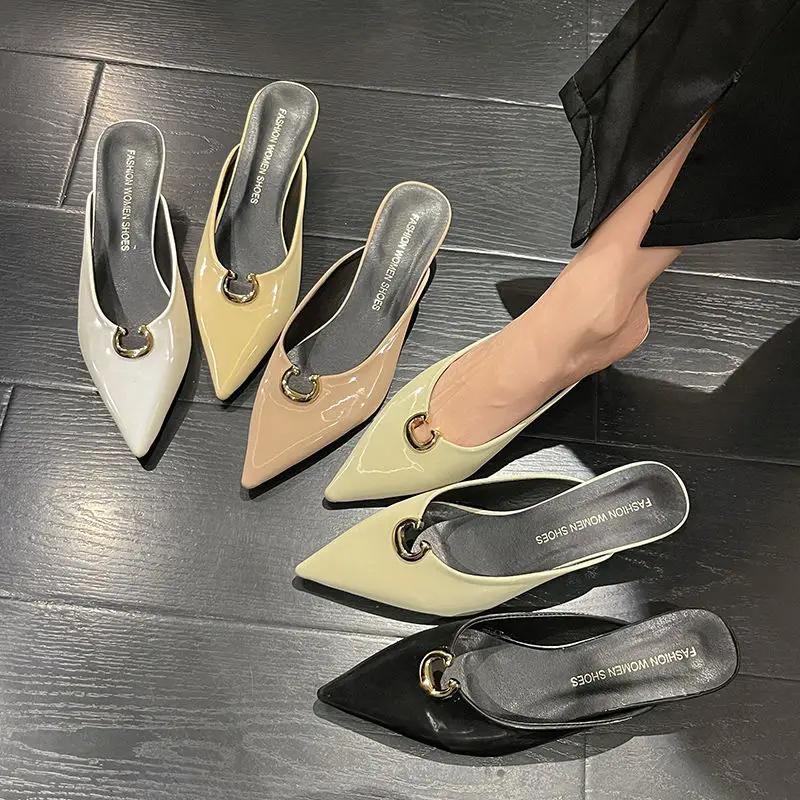 Women's Slippers and Ladies Sandals Pointed Toe Shoes Outside Slides Elegant Fashionable Wholesale Casual New Collection Fashion