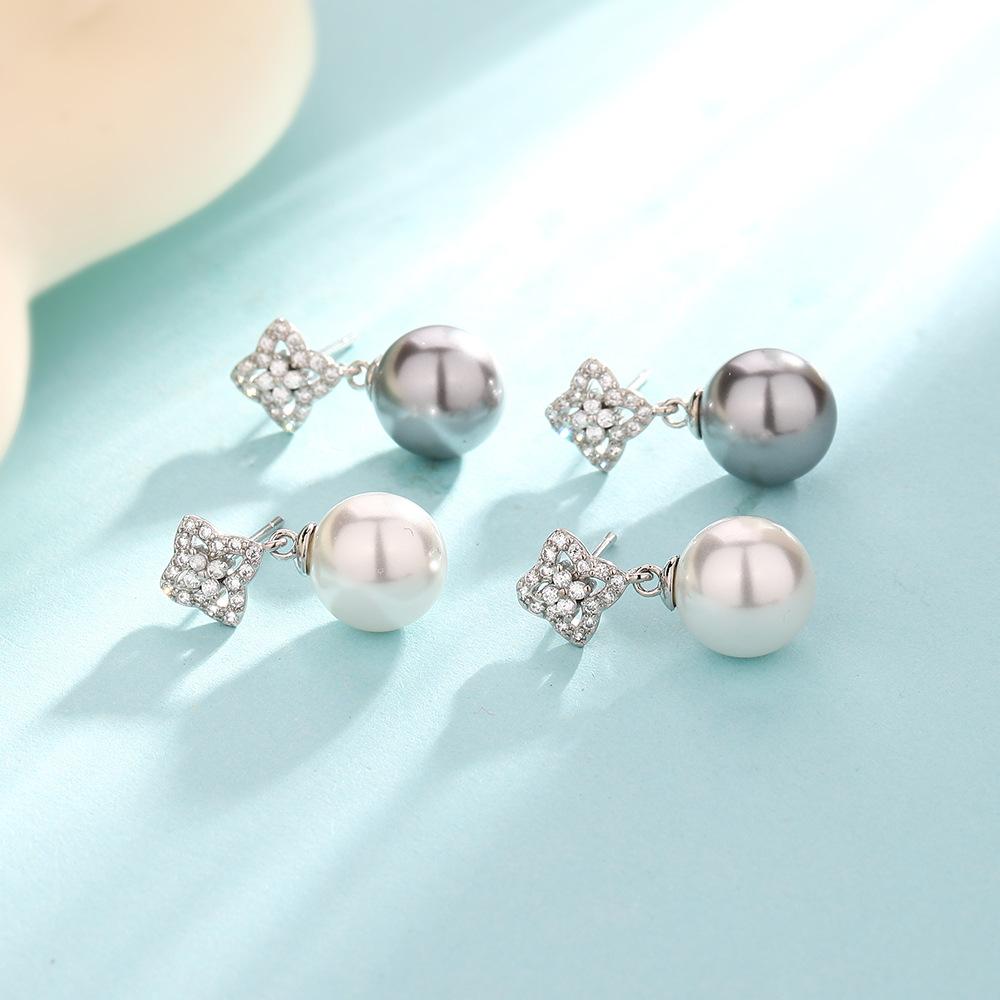 Hollow Four-Leaf Clover White Pearl Stud Earrings Exquisite Cold Wind Super Flash Zircon Flower Gray Bead Earrings