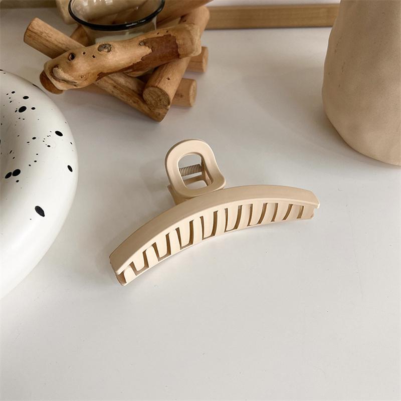 1Pcs Korean Coffee Beige Large Hair Claw Acrylic Hairpin Geometry Barrette Crab Hair Clips Headwear Womens Girl Hair Accessories