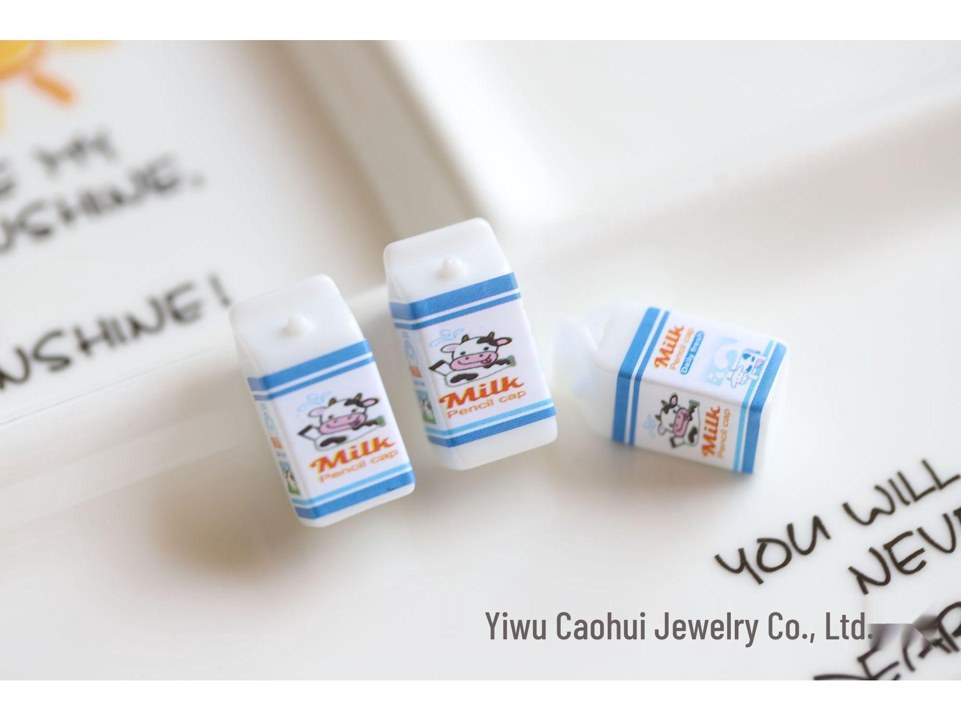 

Miniature Dollhouse Ornament: Milk Carton, Beer Bottle, Glass Accessories (DIY Handmade Resin)