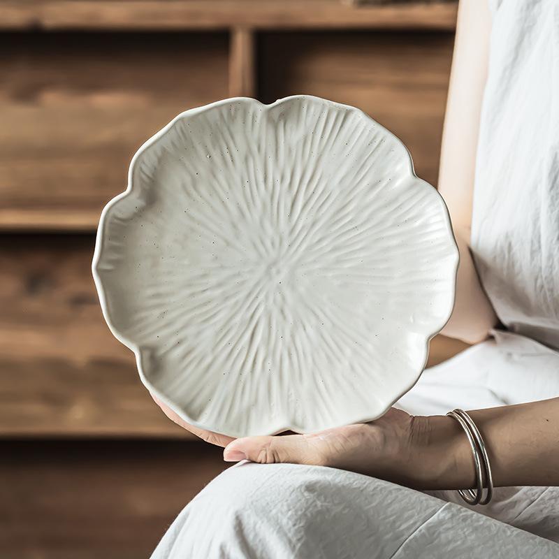 Creative Handmade Lace Plate, Retro Styled Household Tableware, Japanese Coarse Pottery Flower-Shaped Vegetable Plate, Pasta Plate, Breakfast Plate